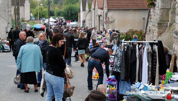 Brocante d'automne à Brasles dans l'Aisne